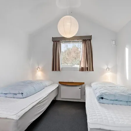3 Bedroom Nice Home In Nexo
